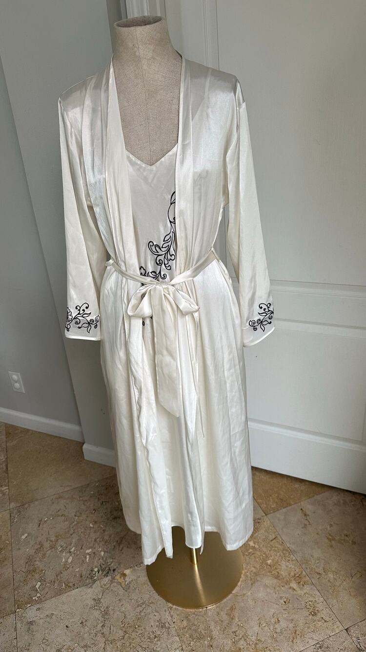 Vintage Jones New York 2-Piece Liquid Satin Peignoir Set